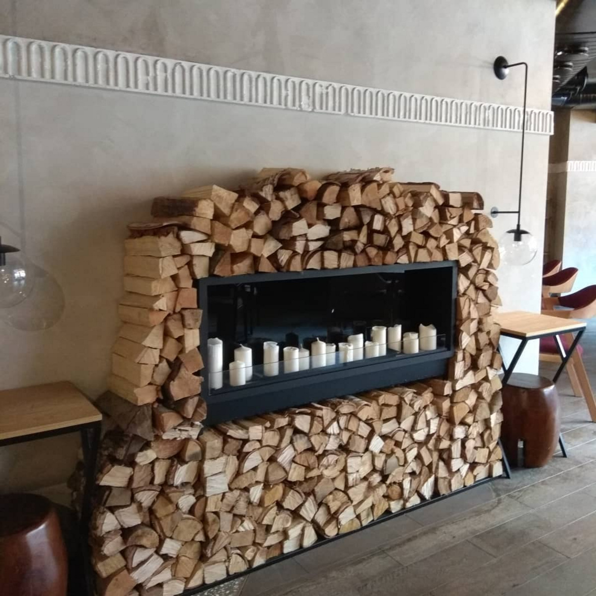 Обновленный интерьер заведения Обновленный интерьер заведения