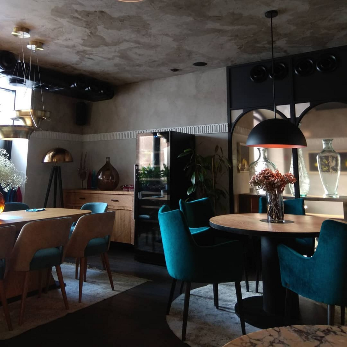 Обновленный интерьер заведения Обновленный интерьер заведения