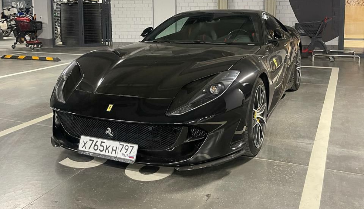 Lamborghini против Ferrari: кто быстрее