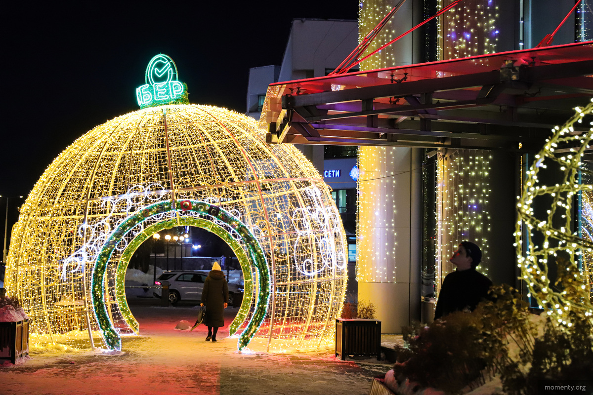 до какого числа будет украшен город. театральная площадь москва новый год. тверская улица новый год. красивые места в москве декорации. до какого числа будет украшен город.