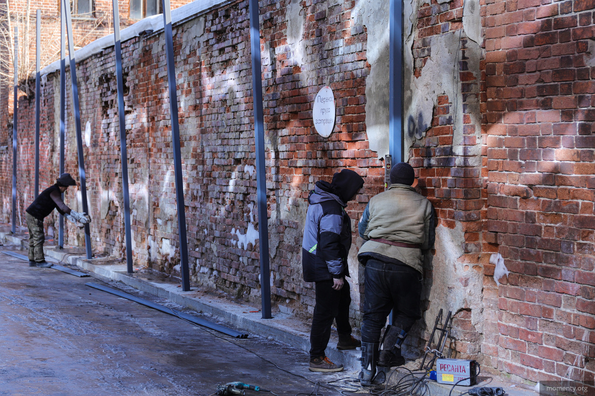 Октябрьской Революции, 33а. Октябрьской Революции, 33а.