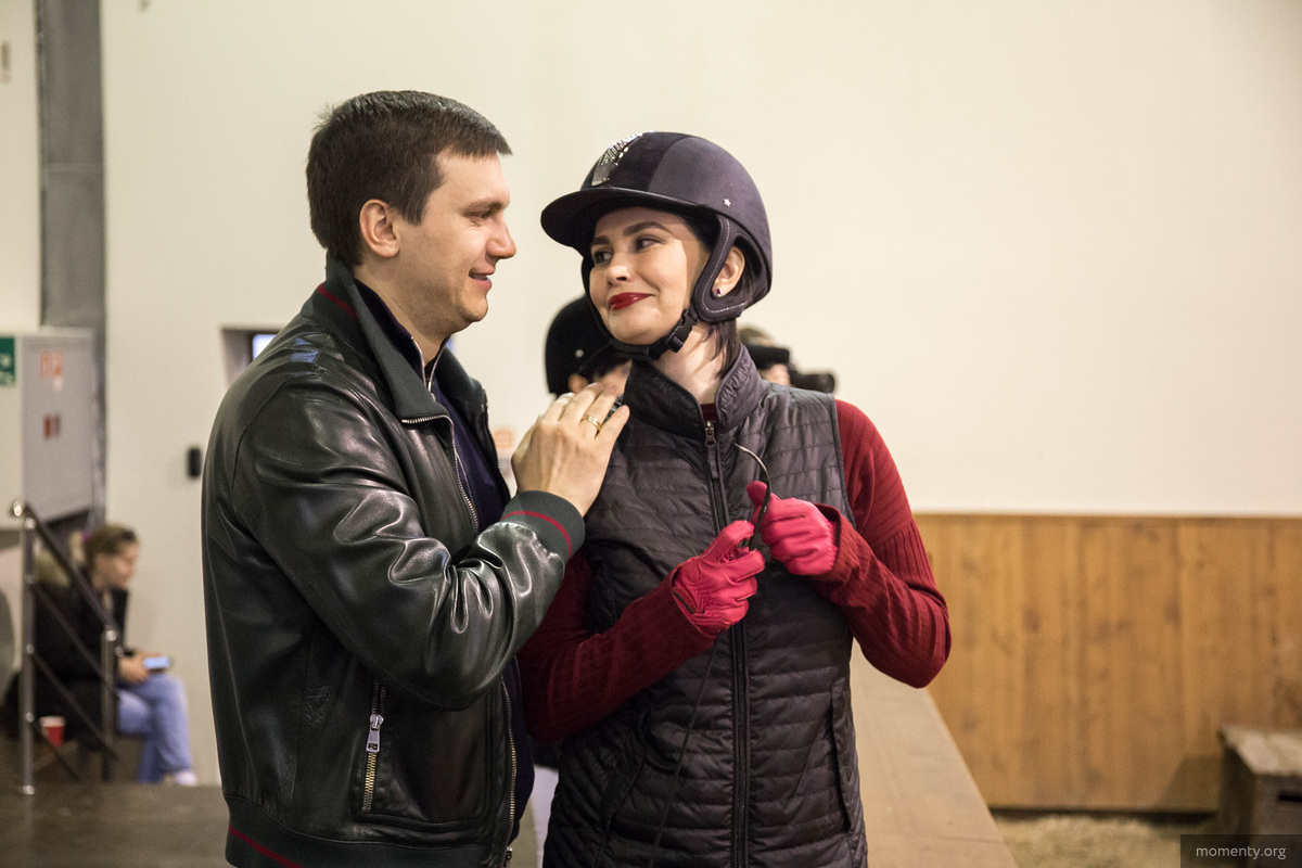 Антон Гиренко-Коцуба приехал поддержать свою жену на «Звездный конкур». Антон Гиренко-Коцуба приехал поддержать свою жену на «Звездный конкур».