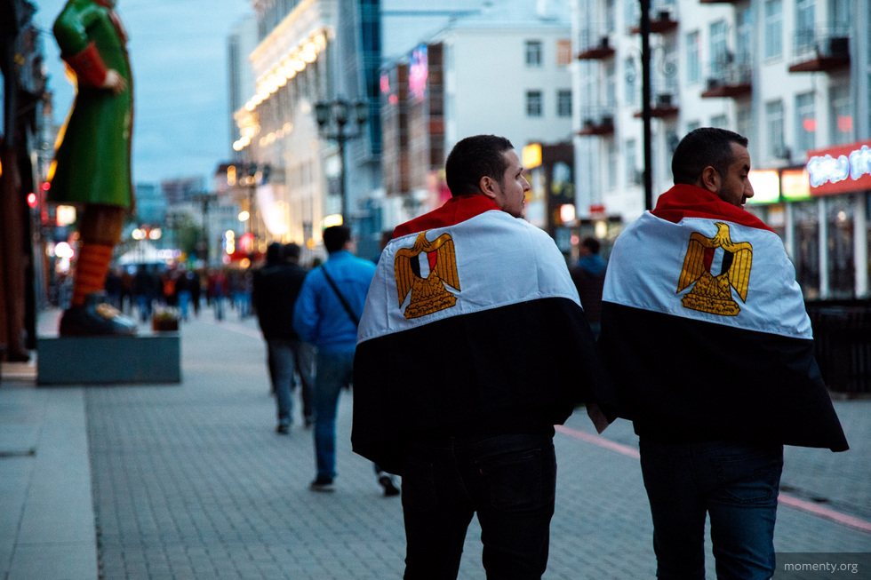 «Неужели играть научились». Екатеринбург до утра гулял из-за счета первого матча ЧМ-2018 «Неужели играть научились». Екатеринбург до утра гулял из-за счета первого матча ЧМ-2018