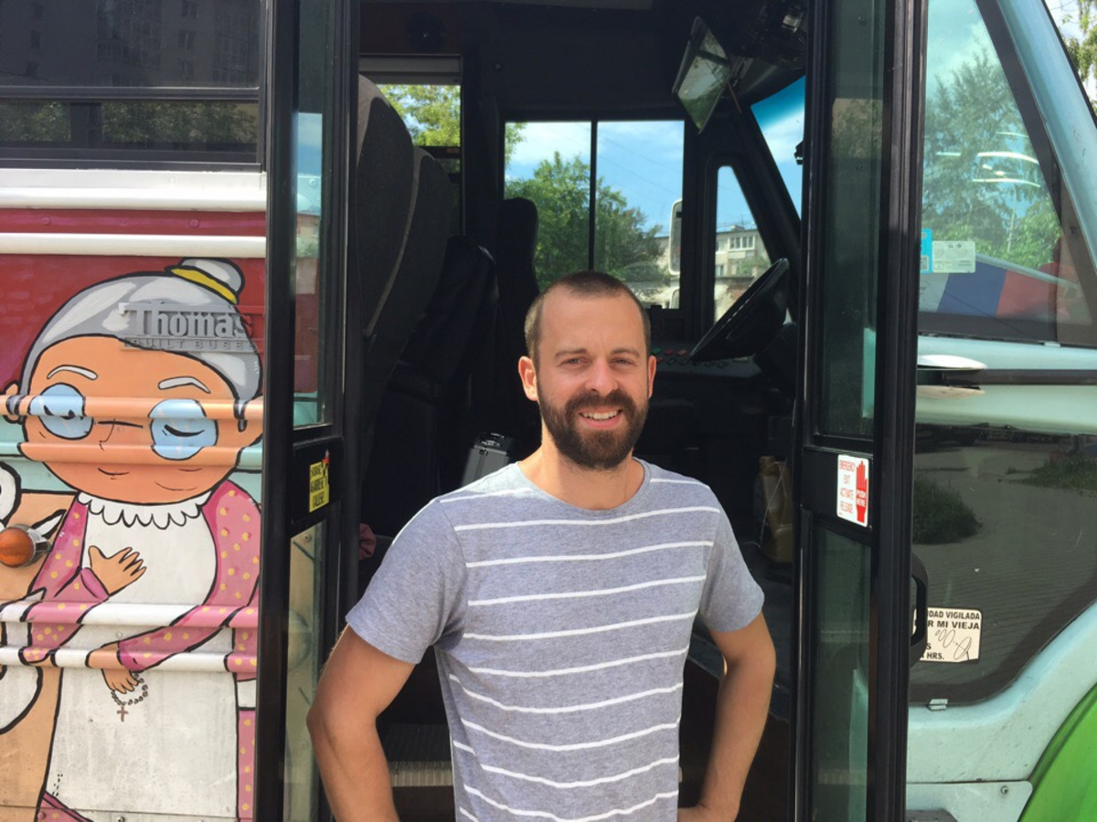 Матье и его друзья радуются погоде в Екатеринбурге: «Тепло, не такое пекло, как в Ростове» Матье и его друзья радуются погоде в Екатеринбурге: «Тепло, не такое пекло, как в Ростове»