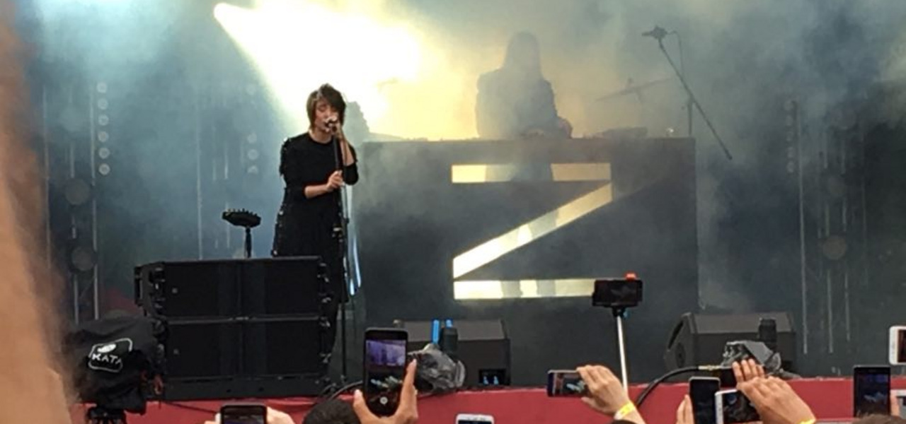 Светская тусовка ради Земфиры вышла из&nbsp;vip-ок. Столько звезд сразу Екатеринбург еще не&nbsp;видел