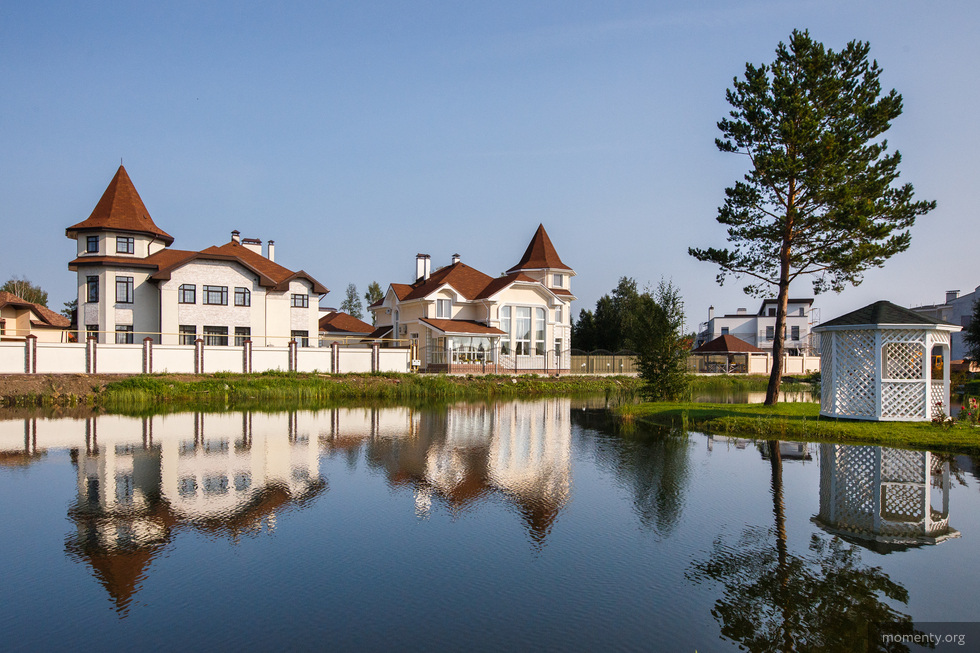 Уральцы избавляются от соседства с миллиардерами из-за курса доллара Уральцы избавляются от соседства с миллиардерами из-за курса доллара