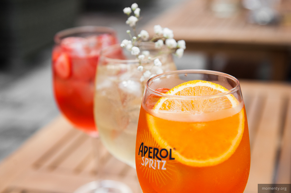 Модные летние коктейли, которые нужно выпить до осени Модные летние коктейли, которые нужно выпить до осени