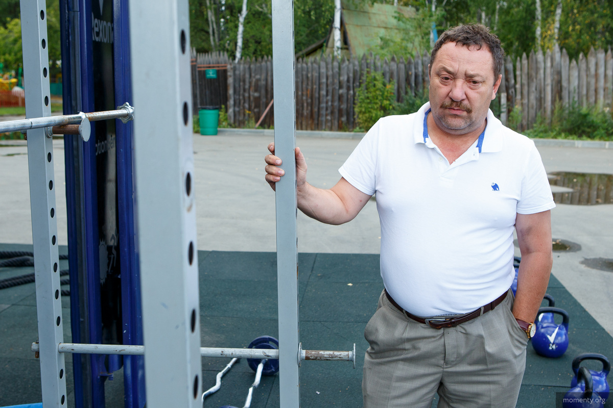 Роман Шадрин с критиками свое работы не согласен. Роман Шадрин с критиками свое работы не согласен.