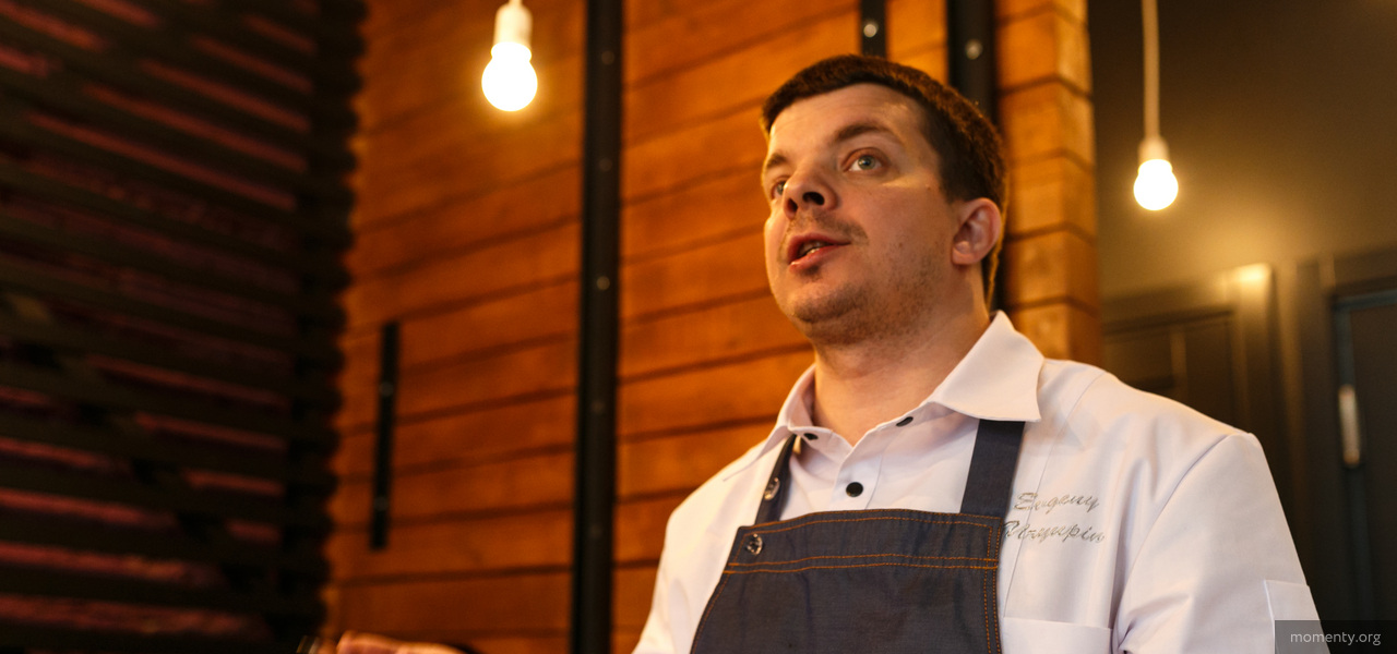 Владелец китайского бистро запустил производство немецкой колбасы Владелец китайского бистро запустил производство немецкой колбасы