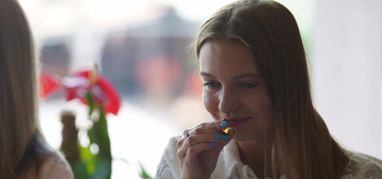 Для жителей элитного района придумали духи с запахом травы и дождя. Помогал французский парфюмер Для жителей элитного района придумали духи с запахом травы и дождя. Помогал французский парфюмер