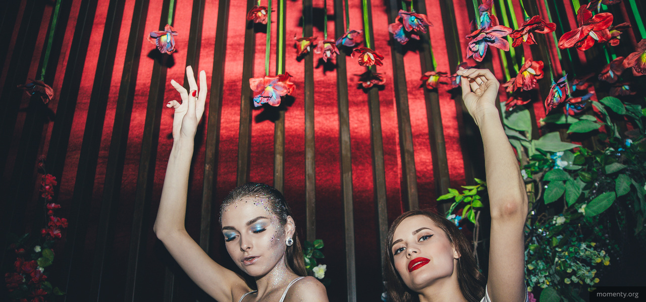 Ресторатор с нежной фамилией и отбитая светская жизнь. Что знает московская тусовка о Екатеринбурге Ресторатор с нежной фамилией и отбитая светская жизнь. Что знает московская тусовка о Екатеринбурге