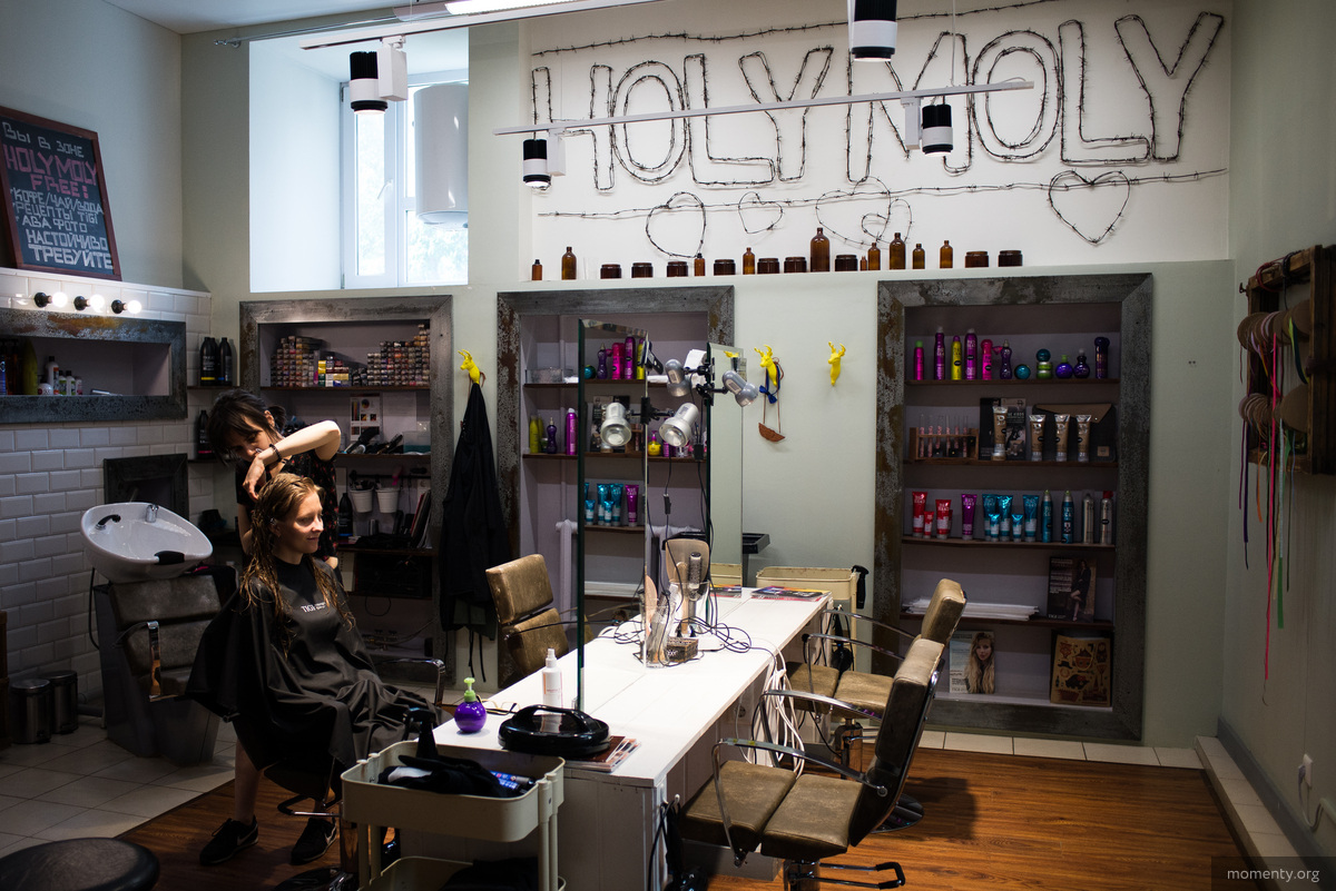 В салонах для девочек можно найти лак для волос, как у Веры Брежневой В салонах для девочек можно найти лак для волос, как у Веры Брежневой