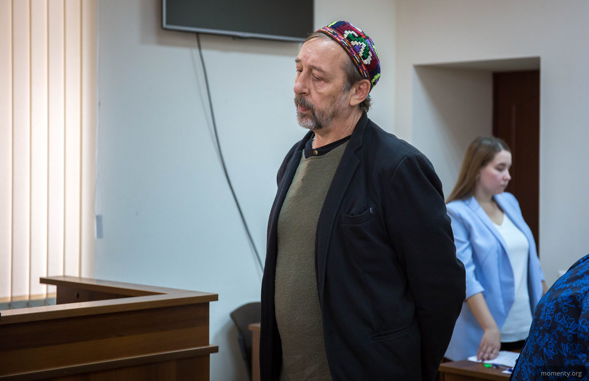 Николай Коляда был очень расстроен с&nbsp;самого начала суда.