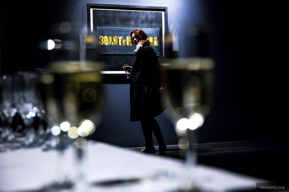 Уральцам дали всего три часа, чтобы увидеть самых злых лидеров арт-рынка Уральцам дали всего три часа, чтобы увидеть самых злых лидеров арт-рынка