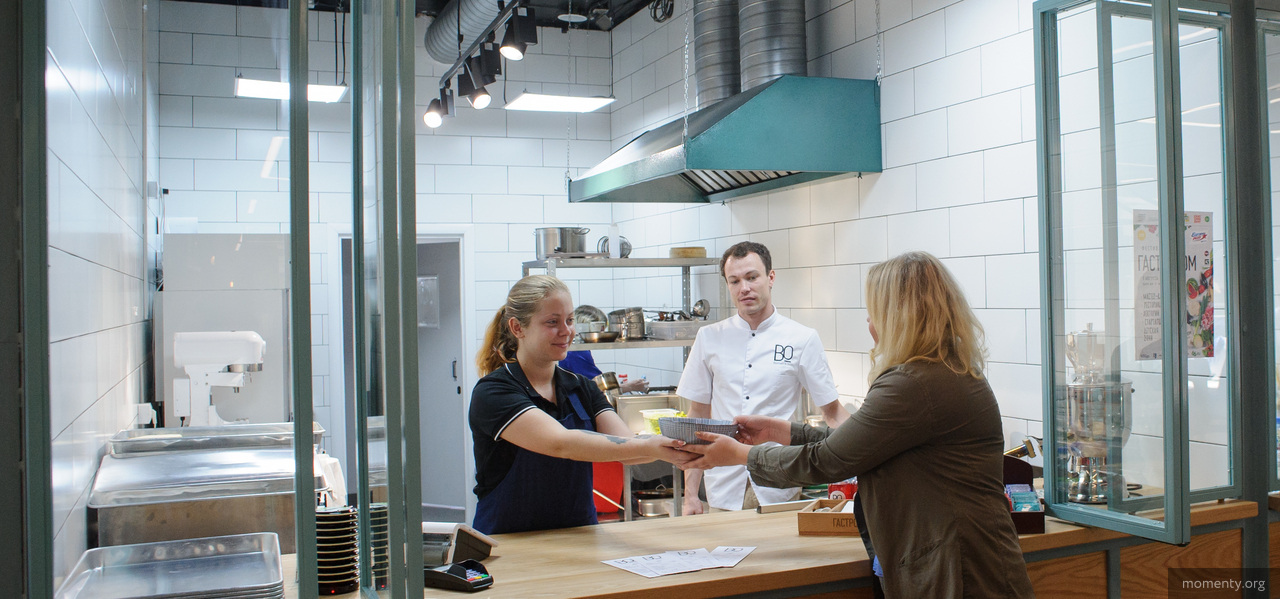 После провала модного гастромаркета амбициозный ресторатор вынужден в одиночку возрождать проект После провала модного гастромаркета амбициозный ресторатор вынужден в одиночку возрождать проект