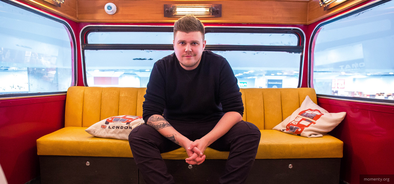 «После распада группы я стал получать больше». Музыкант, перепевший Киркорова, признался, зачем ему Youtube «После распада группы я стал получать больше». Музыкант, перепевший Киркорова, признался, зачем ему Youtube