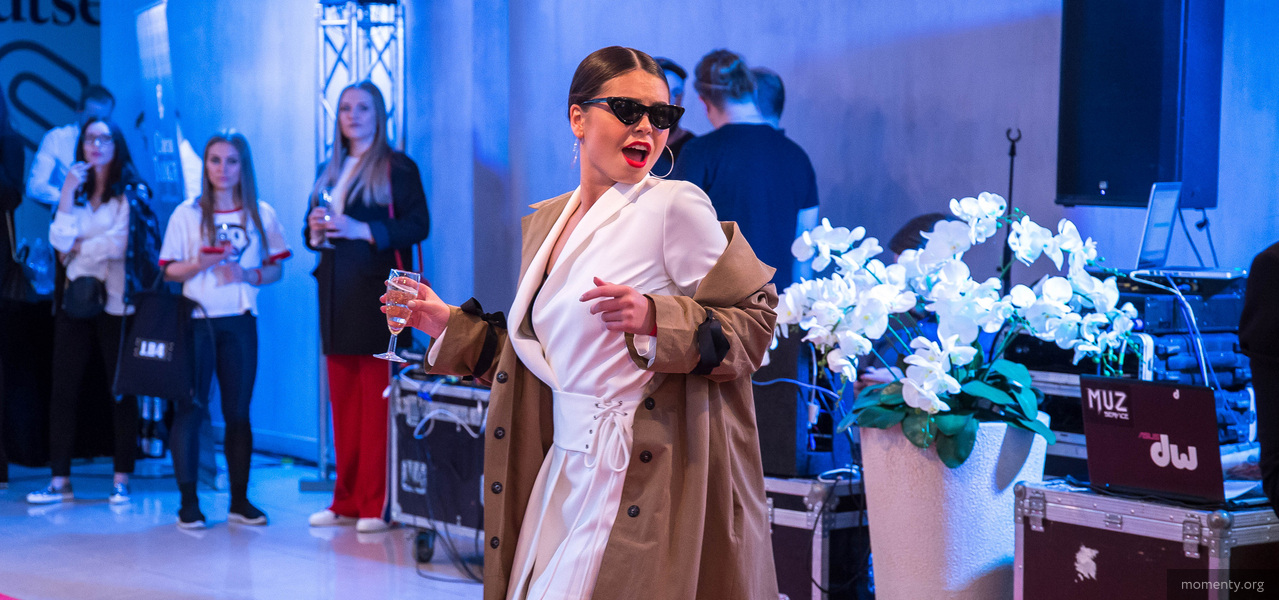 Уральские красавицы бьют тревогу: тусовка перестала быть местом для поиска любви Уральские красавицы бьют тревогу: тусовка перестала быть местом для поиска любви