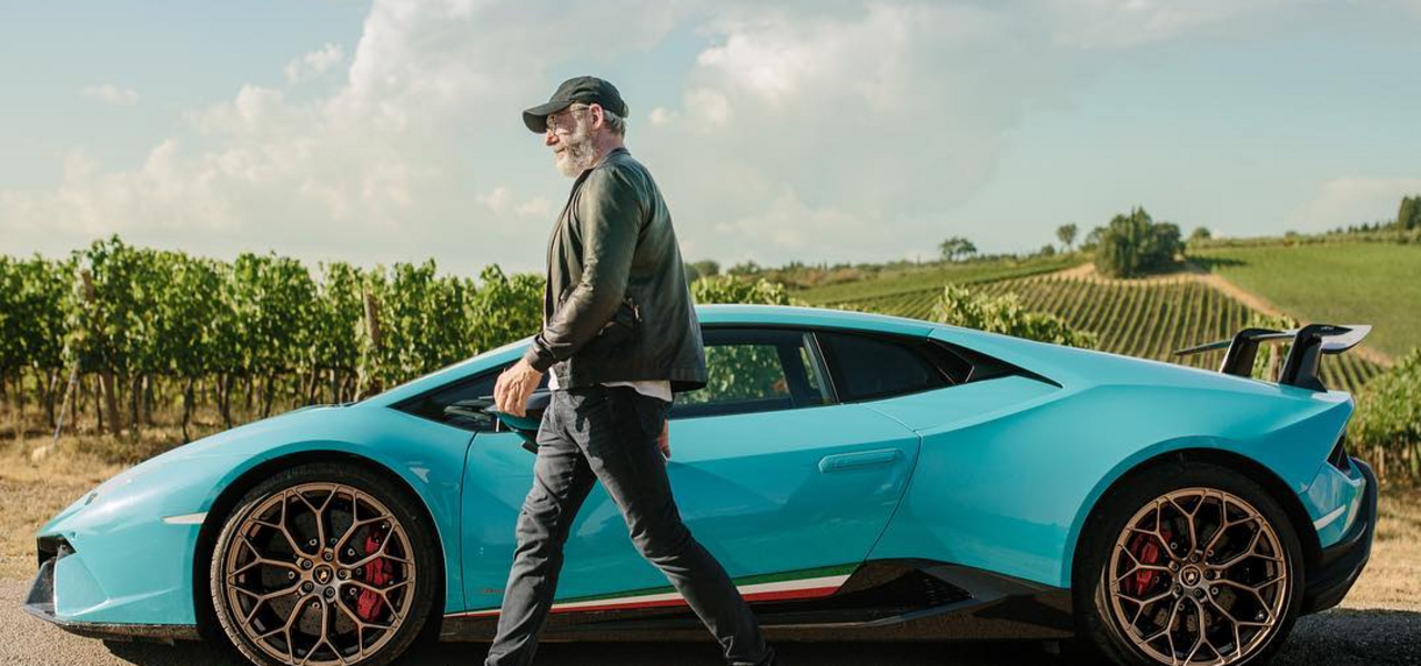 Из-за режима секретности состоятельные автовладельцы остались без Ferrari и Lamborghini Из-за режима секретности состоятельные автовладельцы остались без Ferrari и Lamborghini