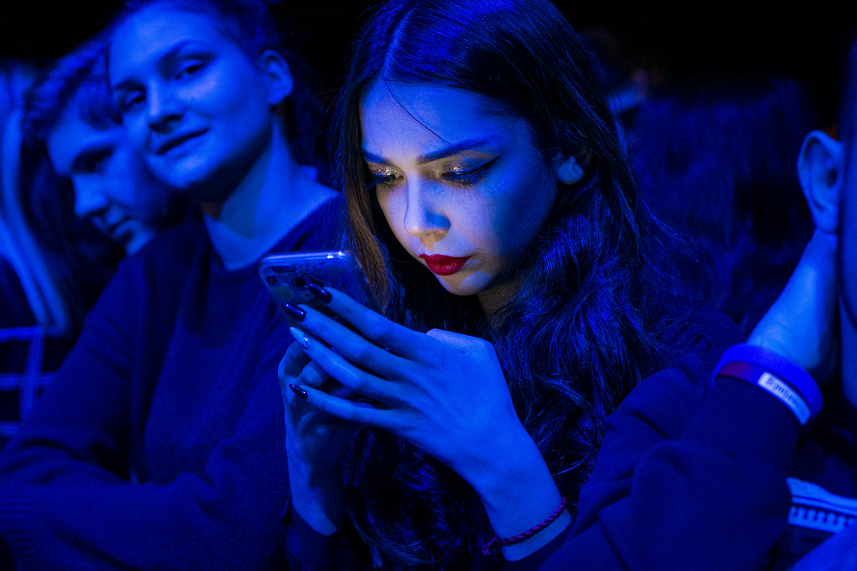 Людям не хватает поддержки и отклика на то, чем он занимается, и в таком случае лайк становится жизненно значимым Людям не хватает поддержки и отклика на то, чем он занимается, и в таком случае лайк становится жизненно значимым