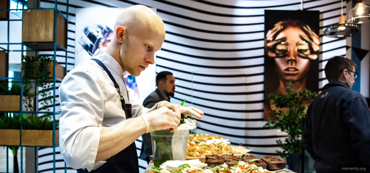 Екатеринбург стал первым городом после столицы, где пройдет Eat Film Festival. Амбассадором назначили уральского гастроэксперта Екатеринбург стал первым городом после столицы, где пройдет Eat Film Festival. Амбассадором назначили уральского гастроэксперта
