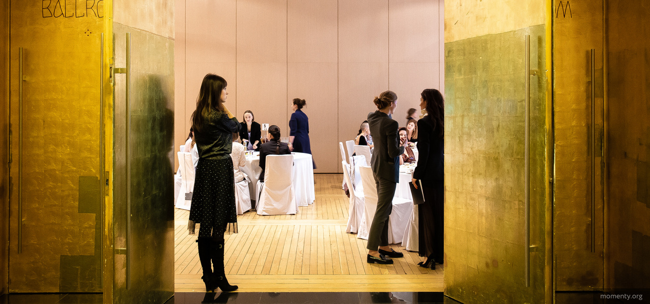 В моду тусовки входят новые форматы: танцевать на выходных предлагают со смыслом В моду тусовки входят новые форматы: танцевать на выходных предлагают со смыслом