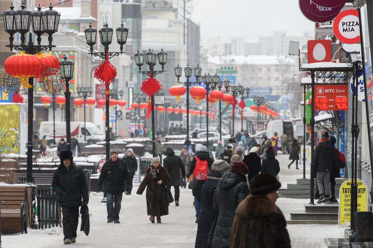 Китайские фонарики на&nbsp;улице Вайнера уже стали традицией.