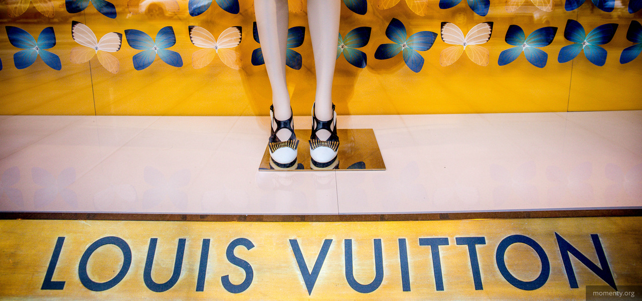 Louis Vuitton собирает своих клиентов на&nbsp;приватный показ после закрытия бутика в&nbsp;Екатеринбурге