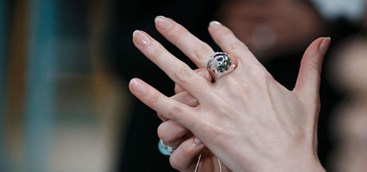 Уральский ювелирный бренд стали продавать в Париже Уральский ювелирный бренд стали продавать в Париже