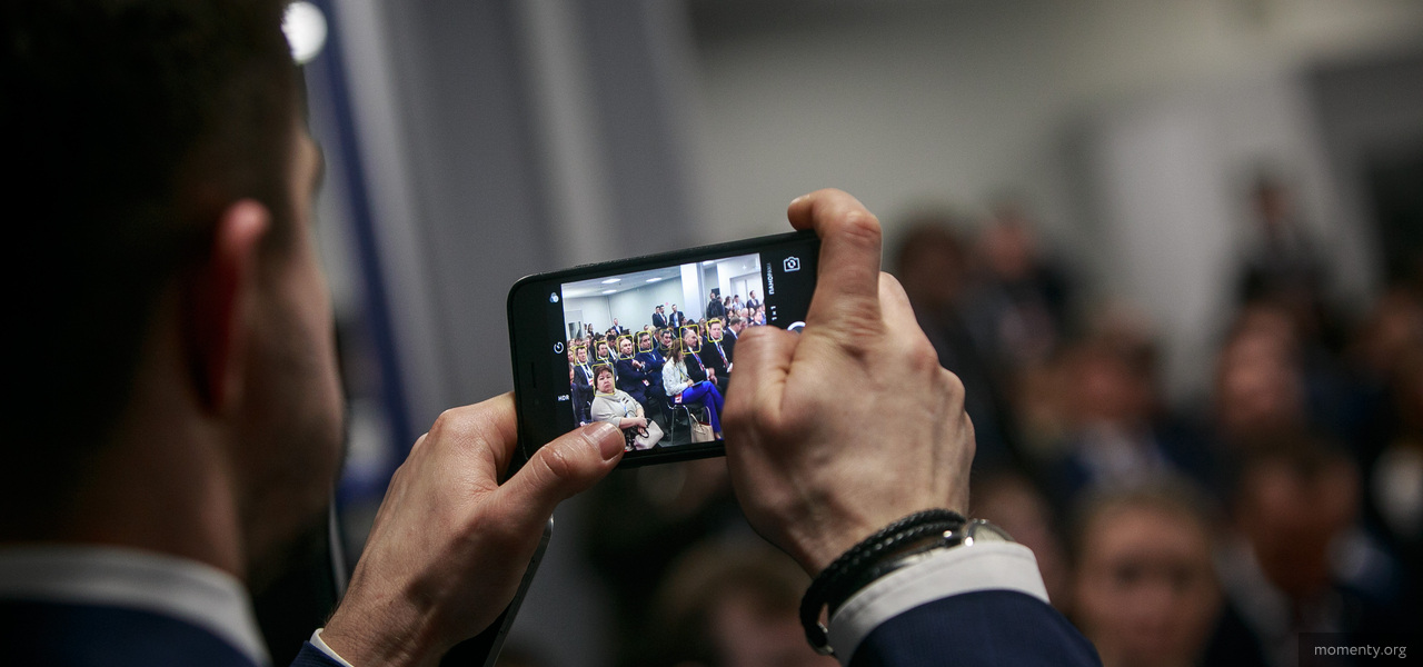 Политикам запретили отдавать Instagram* в&nbsp;чужие руки. СММщики вынуждены подписывать договор о&nbsp;неразглашении