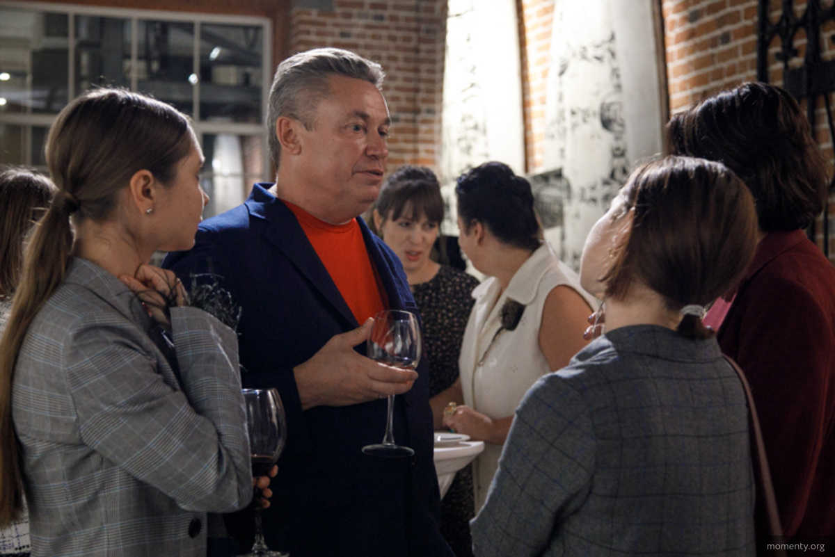 Один из ценителей вина — меценат Олег Гусев Один из ценителей вина — меценат Олег Гусев