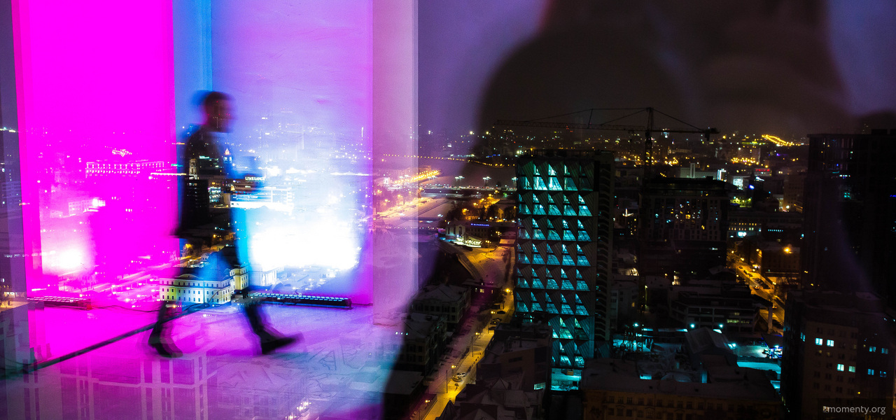 Бизнесмены заводят квартиры в центре для хранения пиджаков. В загородных домах не успевают переодеваться к вечеру Бизнесмены заводят квартиры в центре для хранения пиджаков. В загородных домах не успевают переодеваться к вечеру