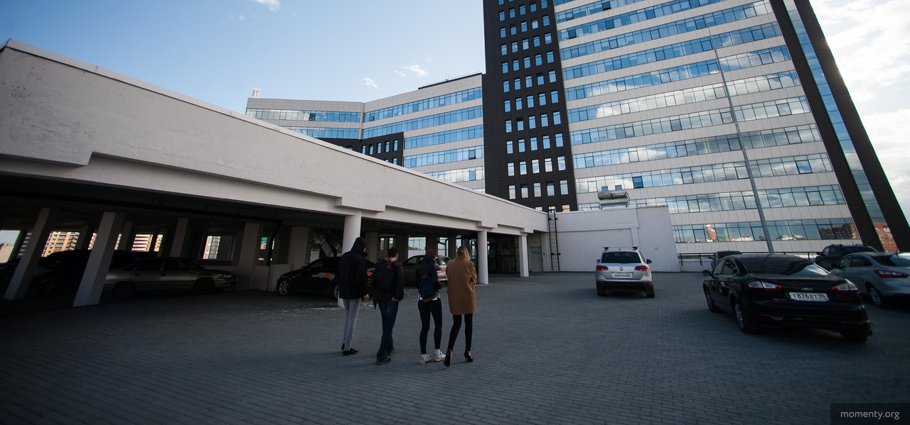 Владельцы офисов в бизнес-центре вынуждены оплачивать счета известного ресторана Владельцы офисов в бизнес-центре вынуждены оплачивать счета известного ресторана