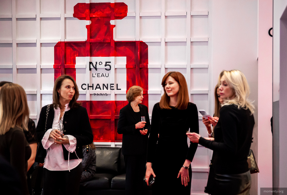 Клиентам люкса не нужны блогеры для рекламы новинок Клиентам люкса не нужны блогеры для рекламы новинок