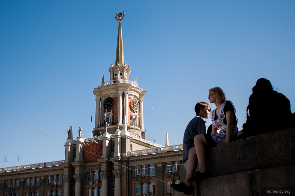 Выпускники престижных гимназий, сдав ЕГЭ, улетают в Европу «Там проще найти работу» Выпускники престижных гимназий, сдав ЕГЭ, улетают в Европу «Там проще найти работу»
