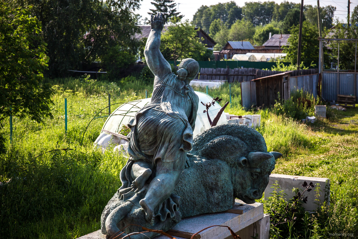 Мэр Екатеринбурга отказался от памятника-подарка. «Отдадим его другому  городу»