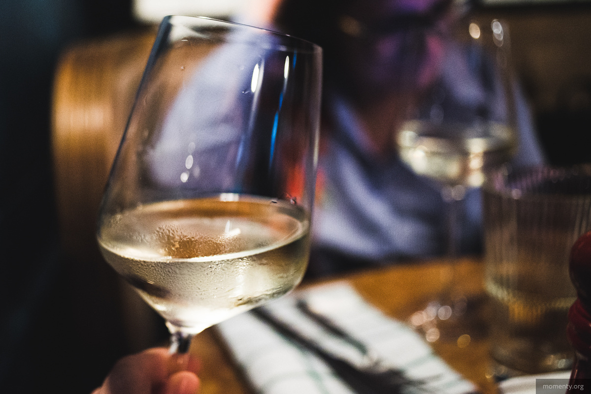 В&nbsp;прошлом следовали этикету&nbsp;&mdash; к&nbsp;рыбе белое вино, к&nbsp;мясу&nbsp;&mdash; красное