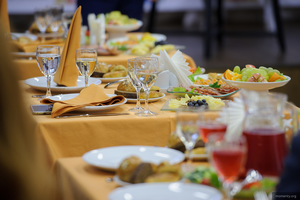 Водка перестала быть мейнстримом застолий