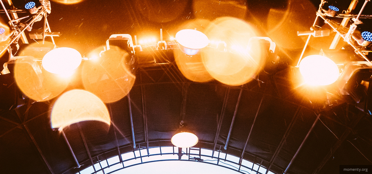 От Cirque du Soleil до Therr Maitz. Как менялись предпочтения элиты на самой массовой закрытой вечеринке От Cirque du Soleil до Therr Maitz. Как менялись предпочтения элиты на самой массовой закрытой вечеринке