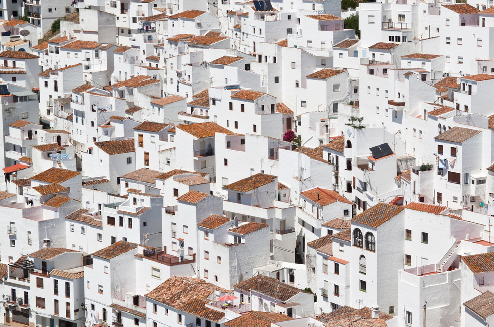 «Продал хрущевку на Урале, купил квартиру в Испании». Сколько нужно денег на старость в Европе «Продал хрущевку на Урале, купил квартиру в Испании». Сколько нужно денег на старость в Европе