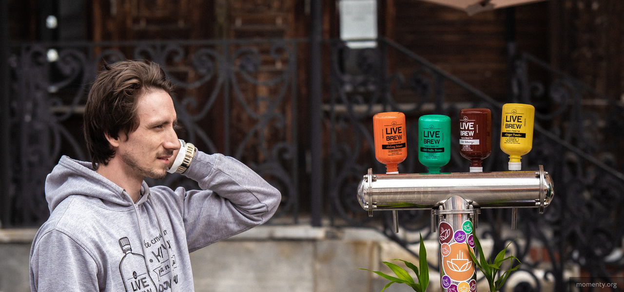 Онлайн сплетница разжигает холодную войну двух лидеров ресторанного рынка Урала Онлайн сплетница разжигает холодную войну двух лидеров ресторанного рынка Урала