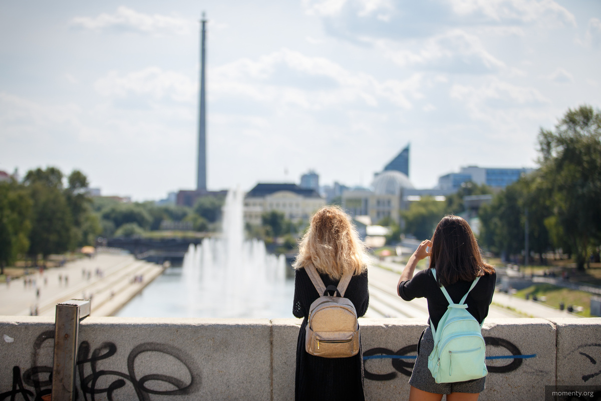 Сексологи рассказывают, что мамы боятся откровенных переписок детей с однополыми друзьями Сексологи рассказывают, что мамы боятся откровенных переписок детей с однополыми друзьями