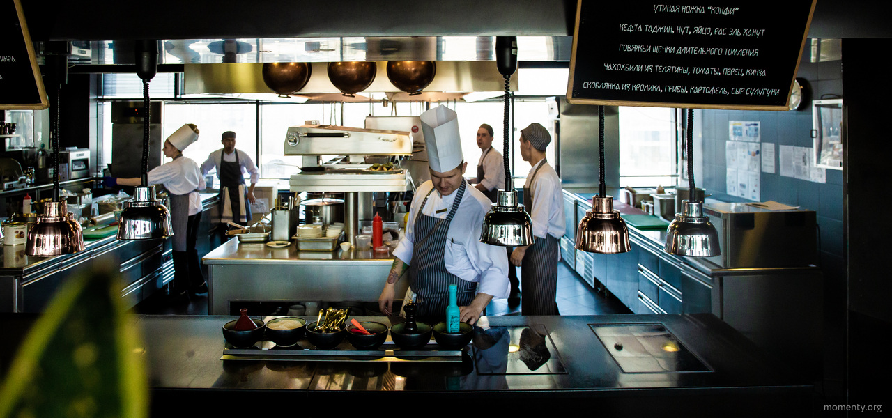 Тусовка указала на подозреваемых в сплетнях: имена громкие. Кто-то из них продолжает держать в страхе ресторанный бизнес города Тусовка указала на подозреваемых в сплетнях: имена громкие. Кто-то из них продолжает держать в страхе ресторанный бизнес города