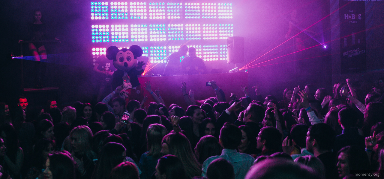 Бизнесмены разрушат скандальный клуб, который не смогли продать Бизнесмены разрушат скандальный клуб, который не смогли продать