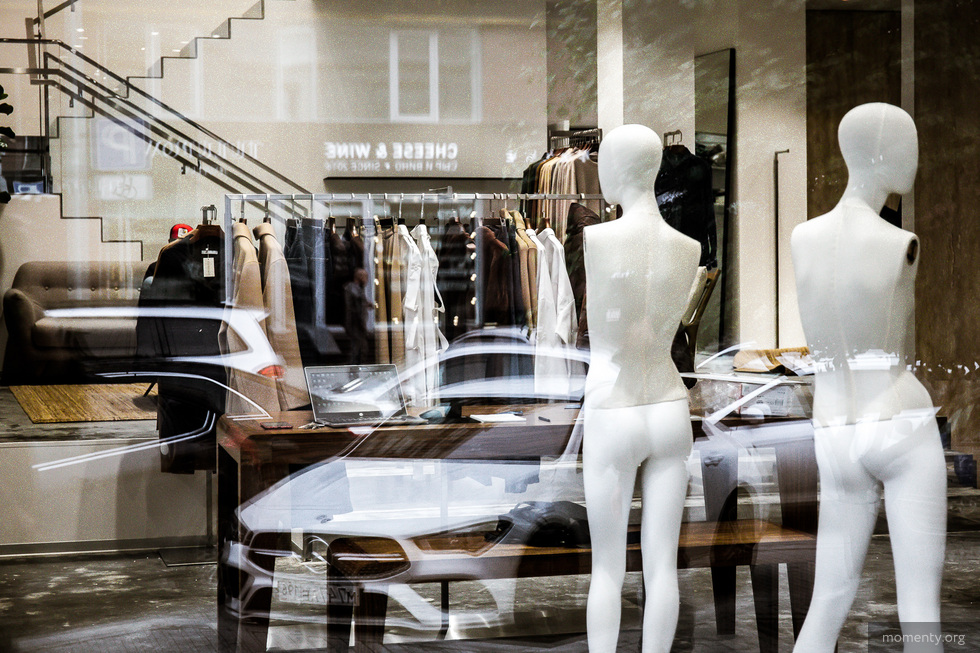 Известные бизнес-дамы заняли место Louis Vuitton, поселились рядом с&nbsp;Chanel. Но&nbsp;вечеринку делать не&nbsp;стали
