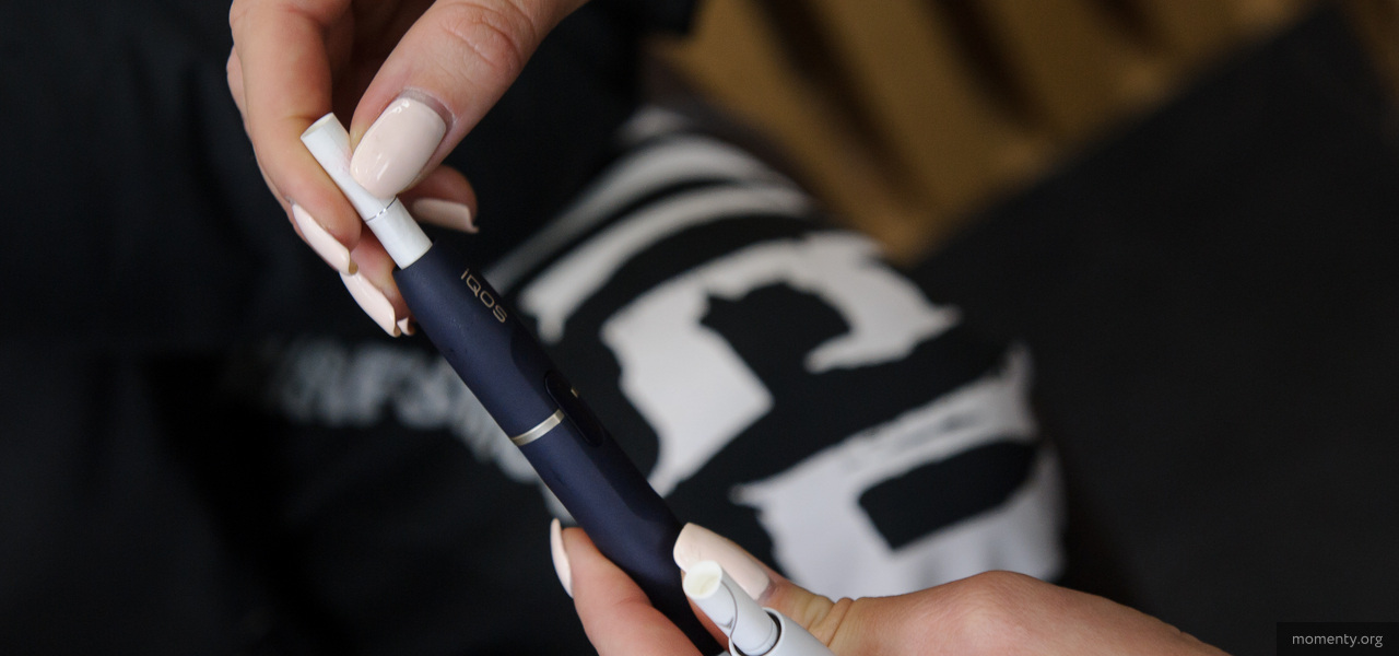 Тусовку предупредили о подделках модного гаджета. Они не выпускают его из рук Тусовку предупредили о подделках модного гаджета. Они не выпускают его из рук