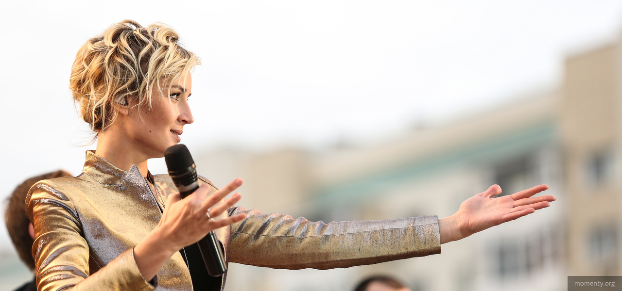 Полина Гагарина отменила концерт в Екатеринбурге за 10 часов до выхода на сцену Полина Гагарина отменила концерт в Екатеринбурге за 10 часов до выхода на сцену