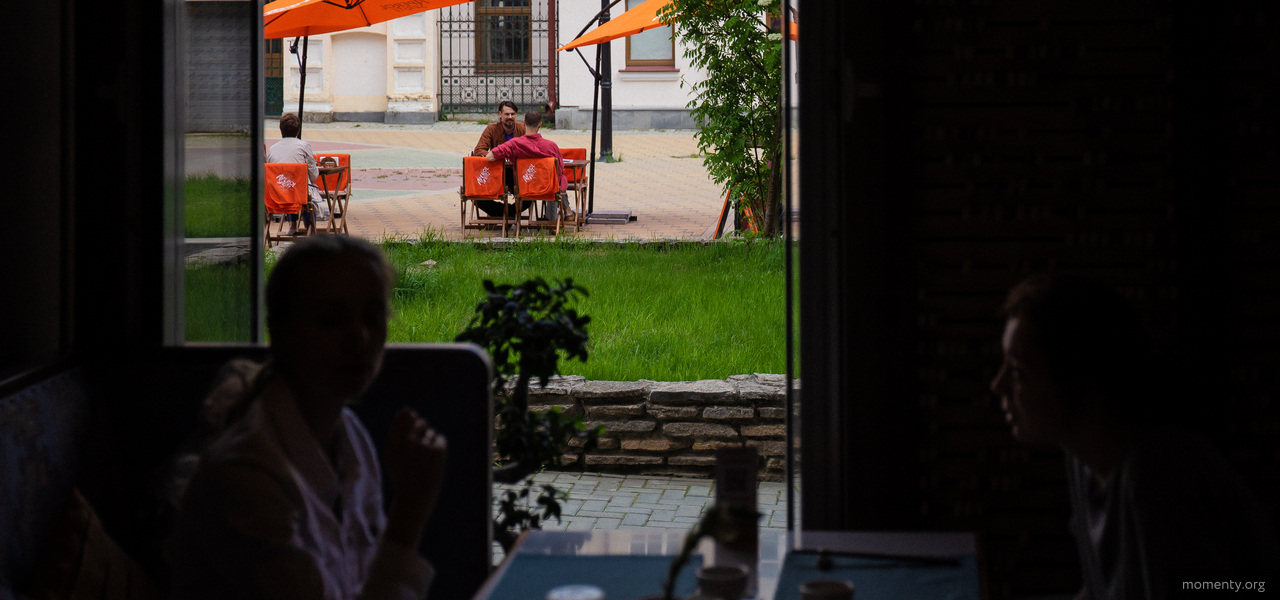 Свидетель в последний момент отказался слить имена анонимов, держащих ресторанный мир в страхе: «Мы все одна семья» Свидетель в последний момент отказался слить имена анонимов, держащих ресторанный мир в страхе: «Мы все одна семья»