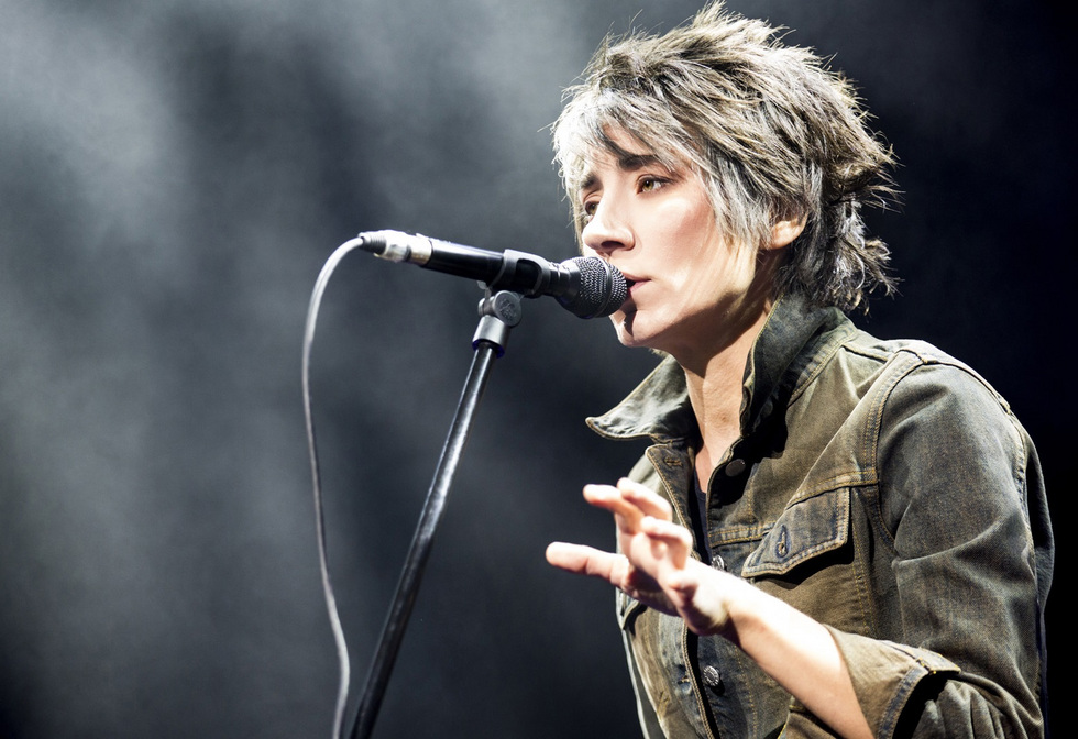 Земфира показала две премьеры на фестивале уральских бизнесменов Земфира показала две премьеры на фестивале уральских бизнесменов