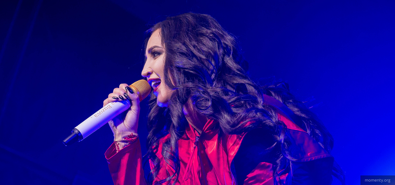 Бузова оказалась основной соперницей модели с&nbsp;Урала в&nbsp;борьбе за&nbsp;главного холостяка России