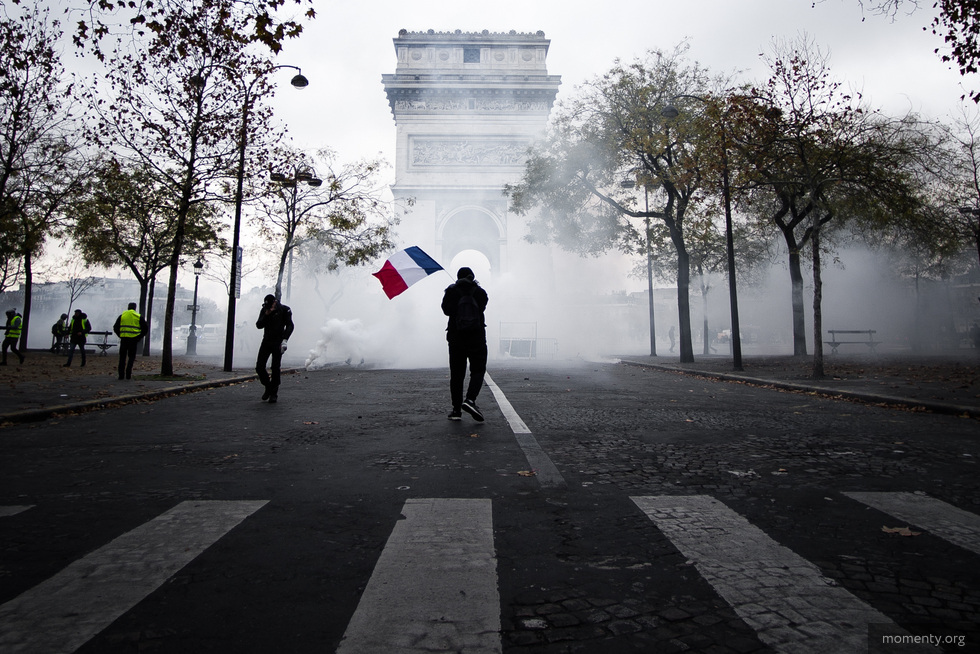 Забастовки в Париже вынудили уральцев сидеть дома. «Страшно выходить на улицу» Забастовки в Париже вынудили уральцев сидеть дома. «Страшно выходить на улицу»